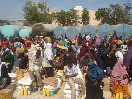 HINNa distributed food aid to Zone K-Hodon district IDPs